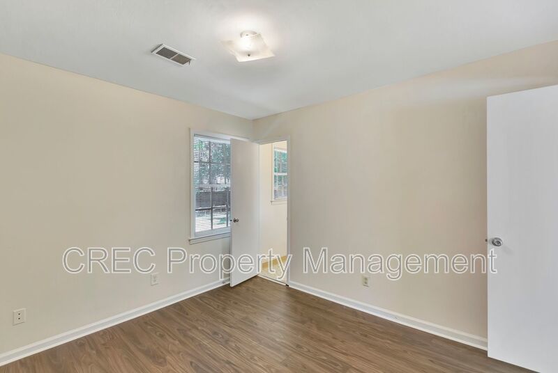 Lovely Ladson Brick Ranch! property image