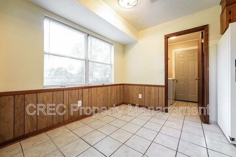 111 Finch St property image