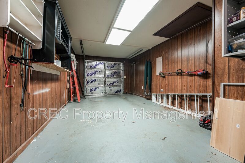 111 Finch St property image