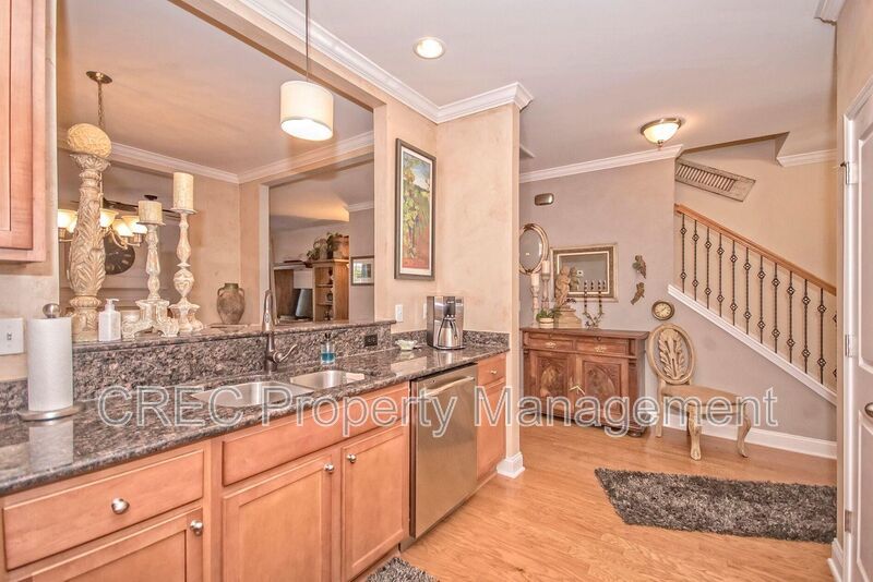Gorgeous Park West Townhome! property image