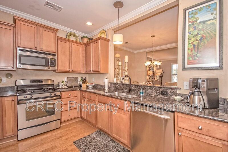 Gorgeous Park West Townhome! property image
