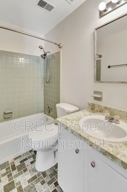 Lovely Ladson Brick Ranch! property image