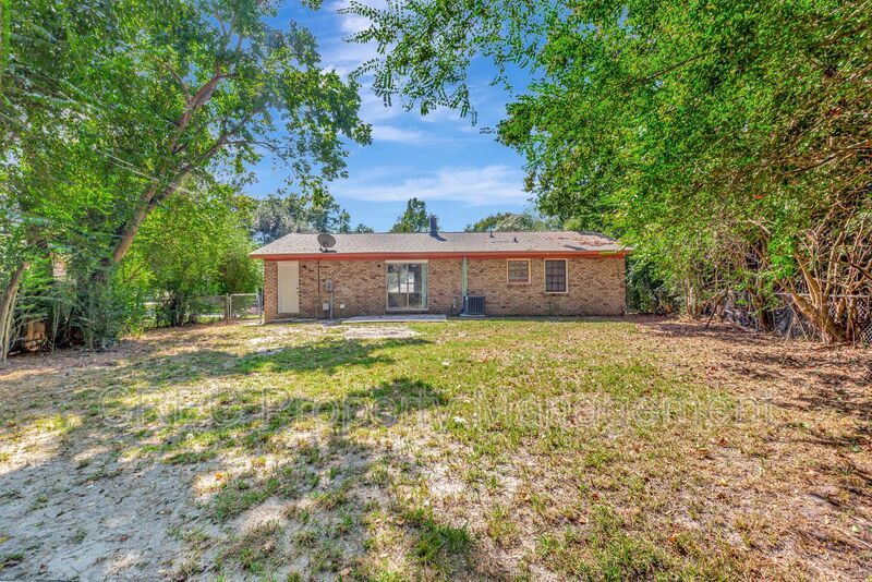 Lovely Ladson Brick Ranch! property image