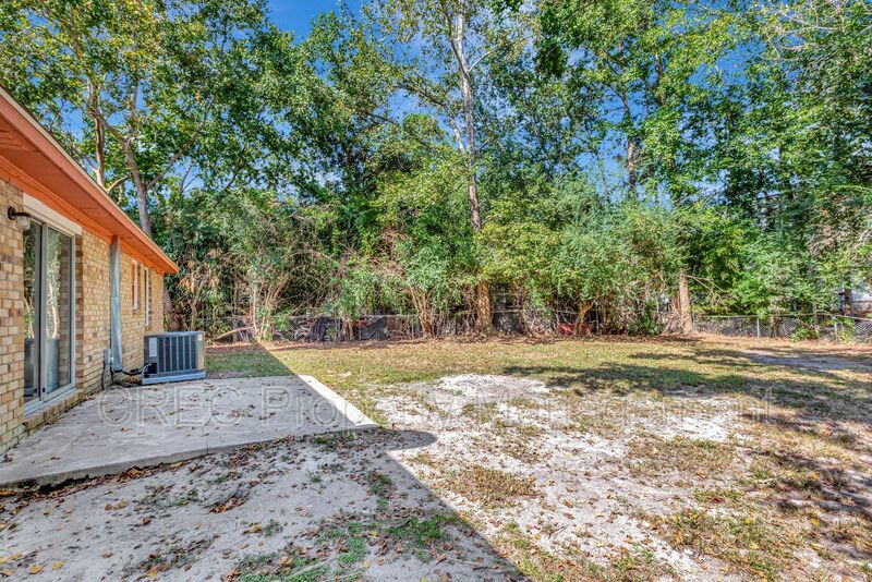 Lovely Ladson Brick Ranch! property image