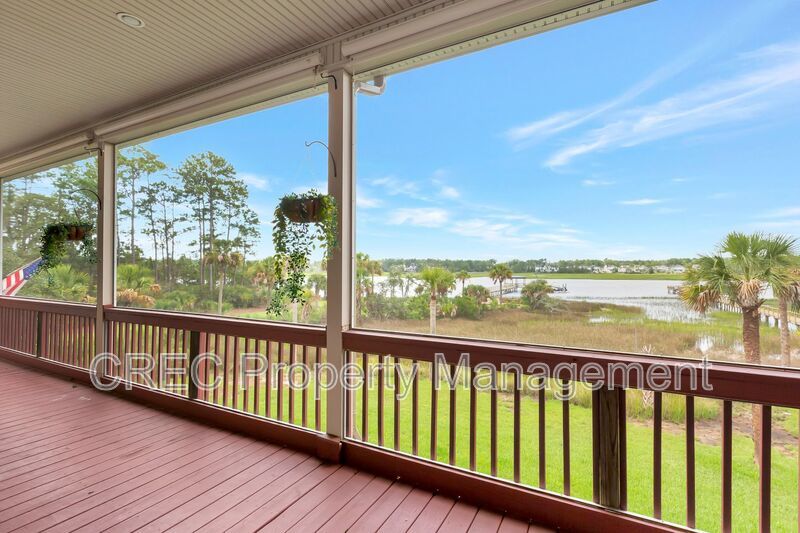 Elevated Elegance with Boat Access — A Property That Shines property image