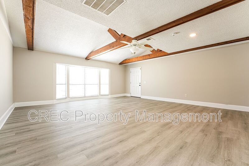 Spacious Summerville Ranch Style Home property image