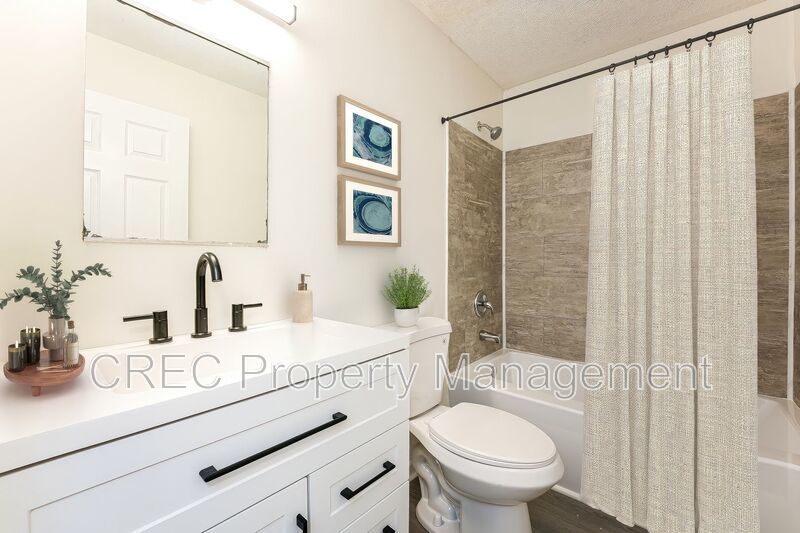 Spacious Summerville Ranch Style Home property image