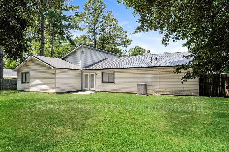 Spacious Summerville Ranch Style Home property image