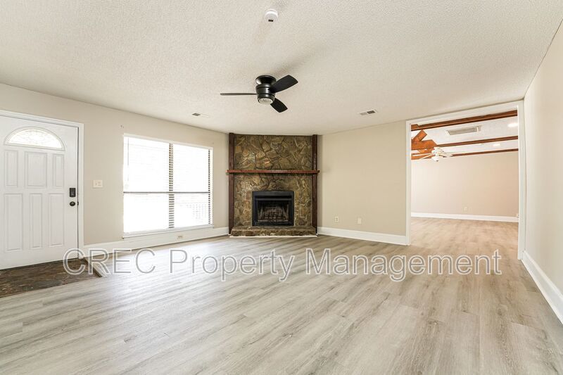 Spacious Summerville Ranch Style Home property image