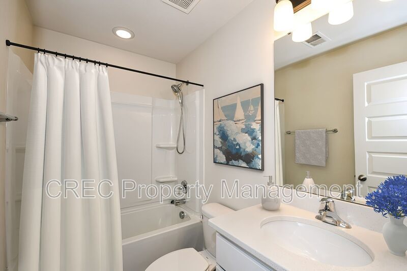 Beautiful End Unit Townhome In The Park at Rivers Edge! property image