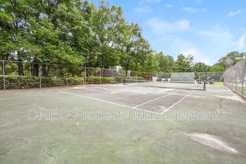 Beautiful End Unit Townhome In The Park at Rivers Edge! property image