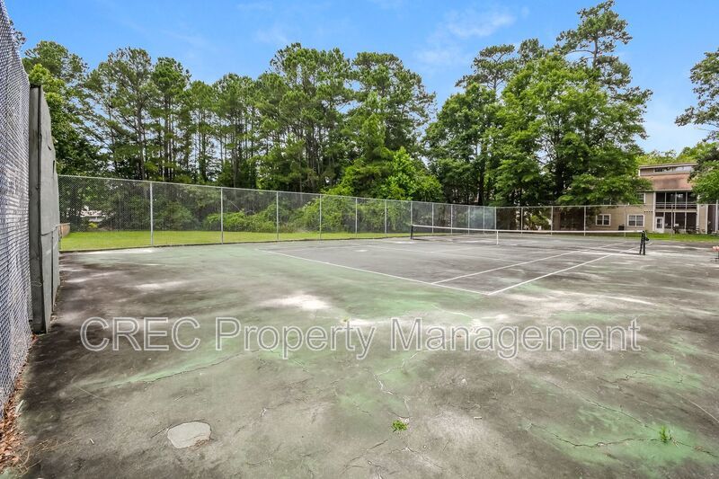 Beautiful End Unit Townhome In The Park at Rivers Edge! property image