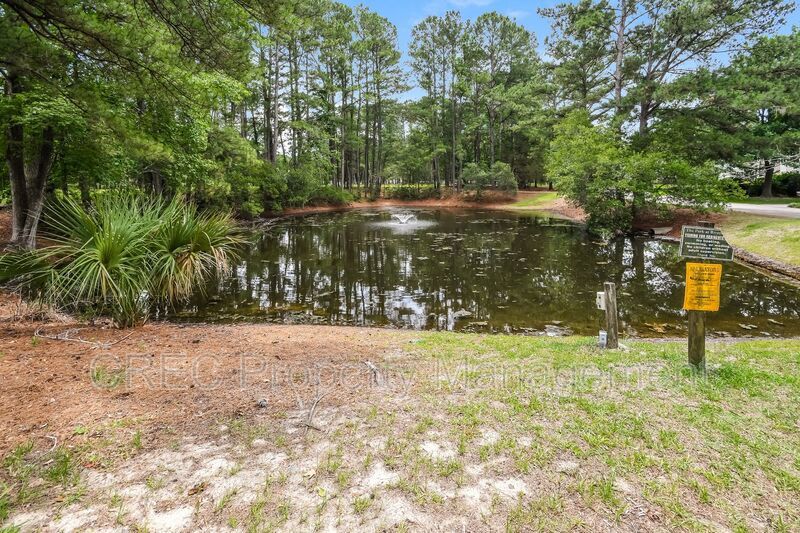Beautiful End Unit Townhome In The Park at Rivers Edge! property image