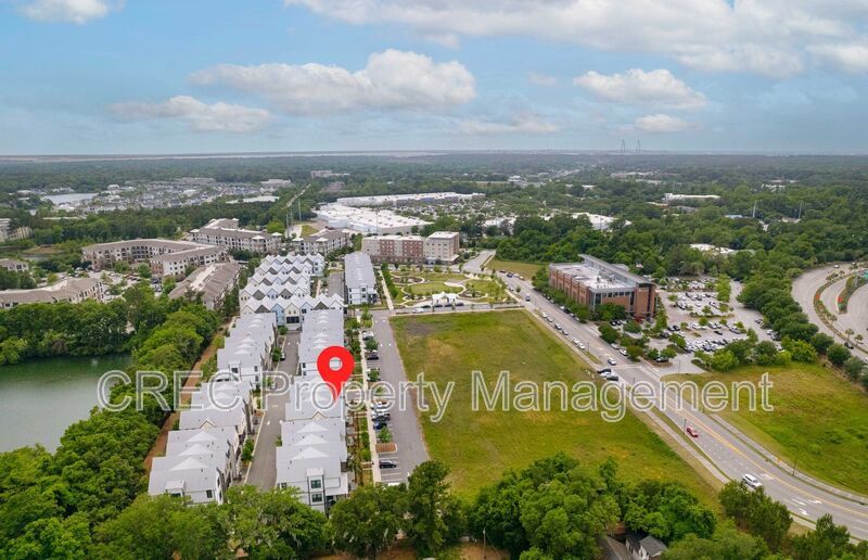 NEW PRICE & FREE MONTH OF RENT! Luxurious End-Unit Townhome with Elevator & Gourmet Kitchen – 4 Beds, 3.5 Baths, Prime Location! property image