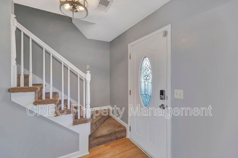 Spacious 4-Bedroom Home with Large Private Backyard property image