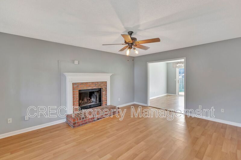 Spacious 4-Bedroom Home with Large Private Backyard property image