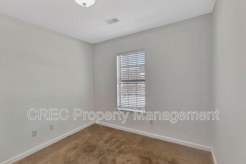Spacious 4-Bedroom Home with Large Private Backyard property image