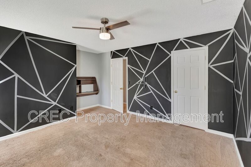 Spacious 4-Bedroom Home with Large Private Backyard property image