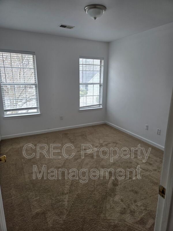 Spacious 4-Bedroom Home with Large Private Backyard property image