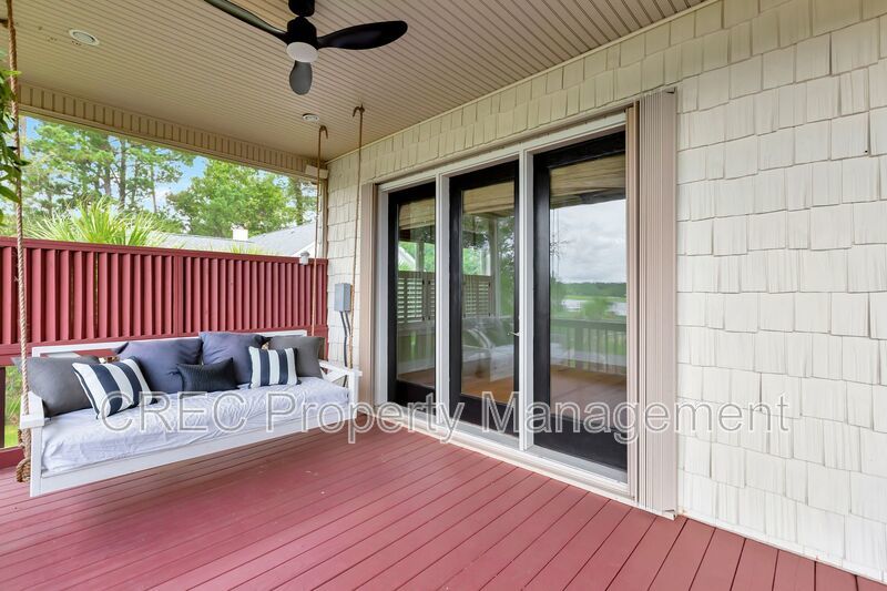 Elevated Elegance with Boat Access — A Property That Shines property image