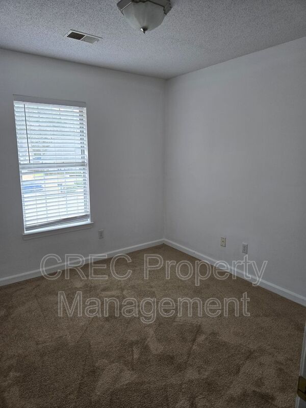 Spacious 4-Bedroom Home with Large Private Backyard property image