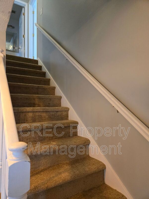 Spacious 4-Bedroom Home with Large Private Backyard property image