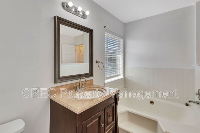 Spacious 4-Bedroom Home with Large Private Backyard property image