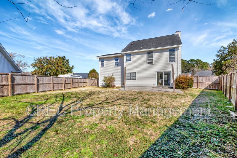 Spacious 4-Bedroom Home with Large Private Backyard property image