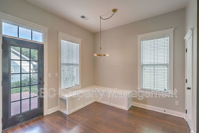 Charming White Gables Home! property image