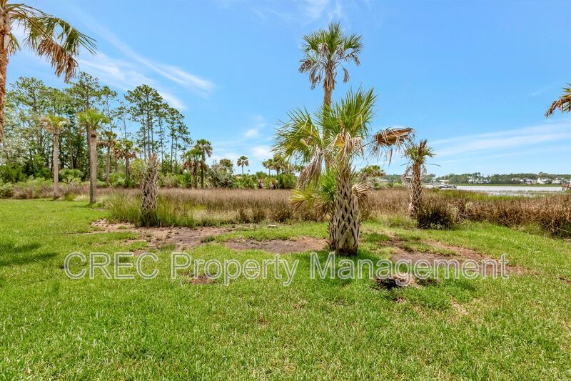 Elevated Elegance with Boat Access — A Property That Shines property image