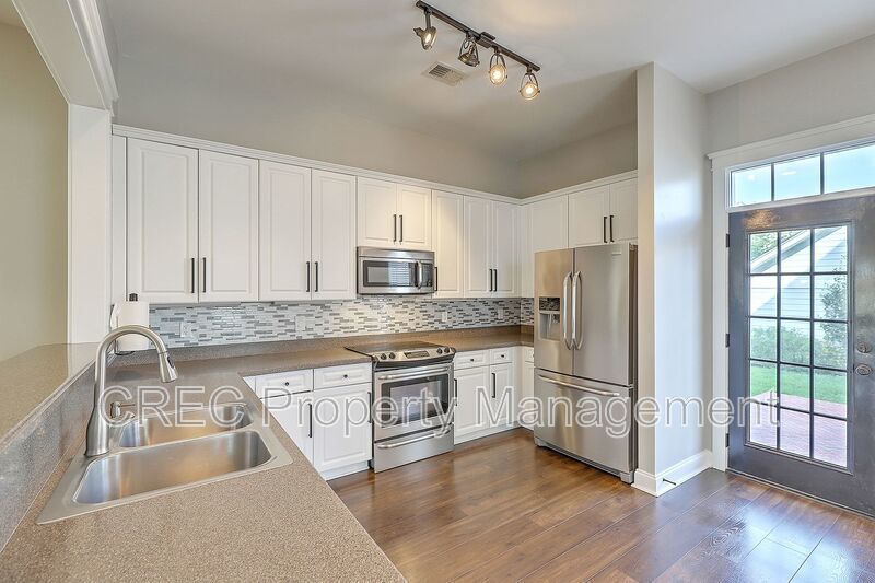 Charming White Gables Home! property image