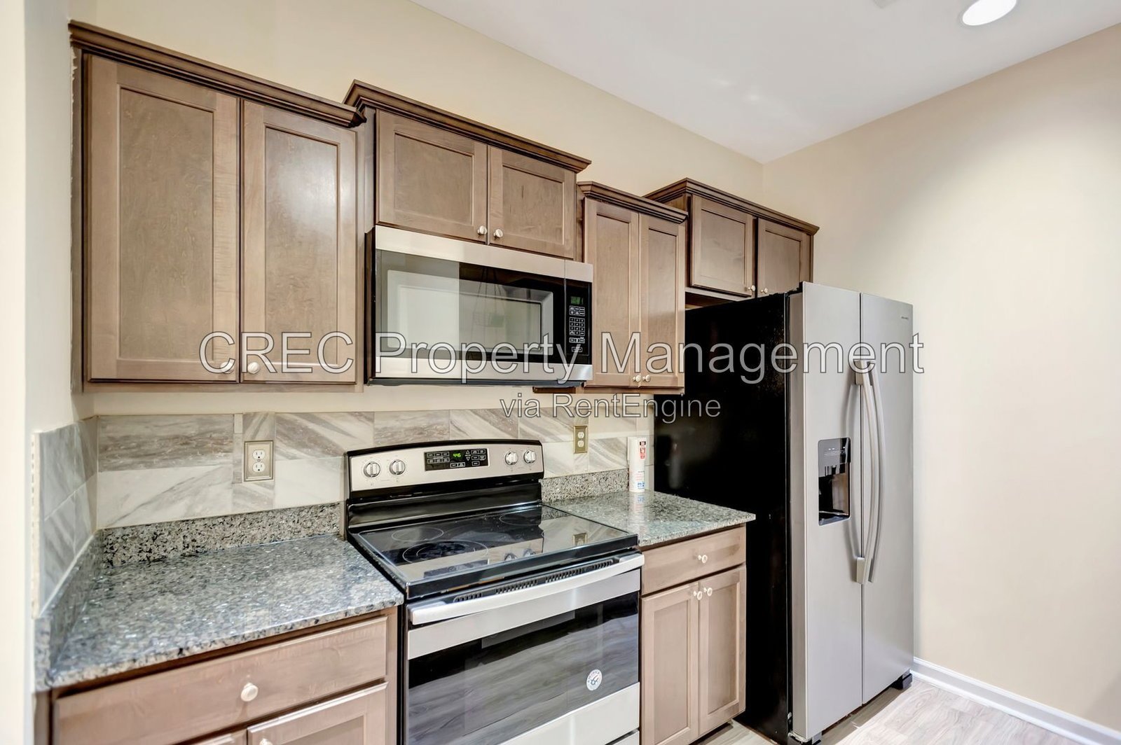 Stylish Lakeview Commons Townhome property image