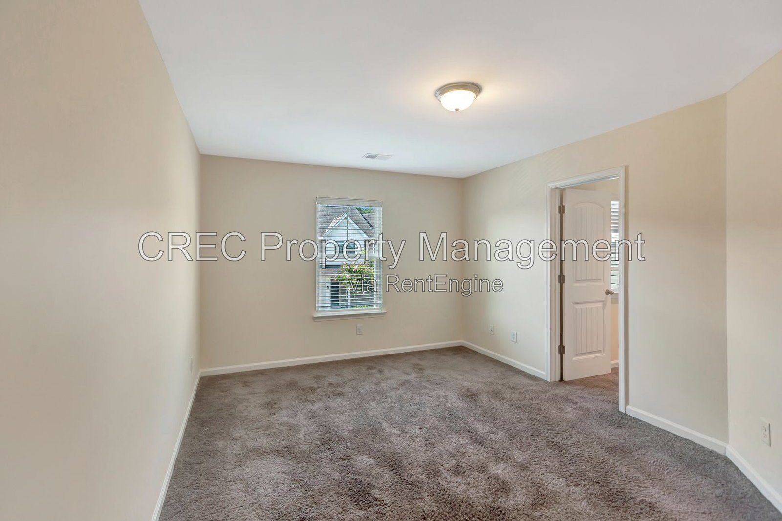 Stylish Lakeview Commons Townhome property image