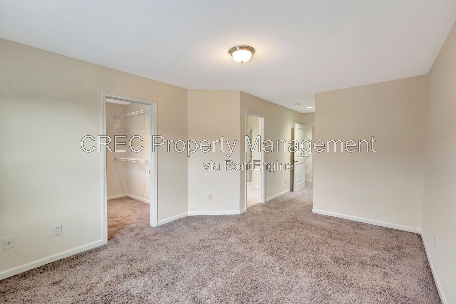 Stylish Lakeview Commons Townhome property image
