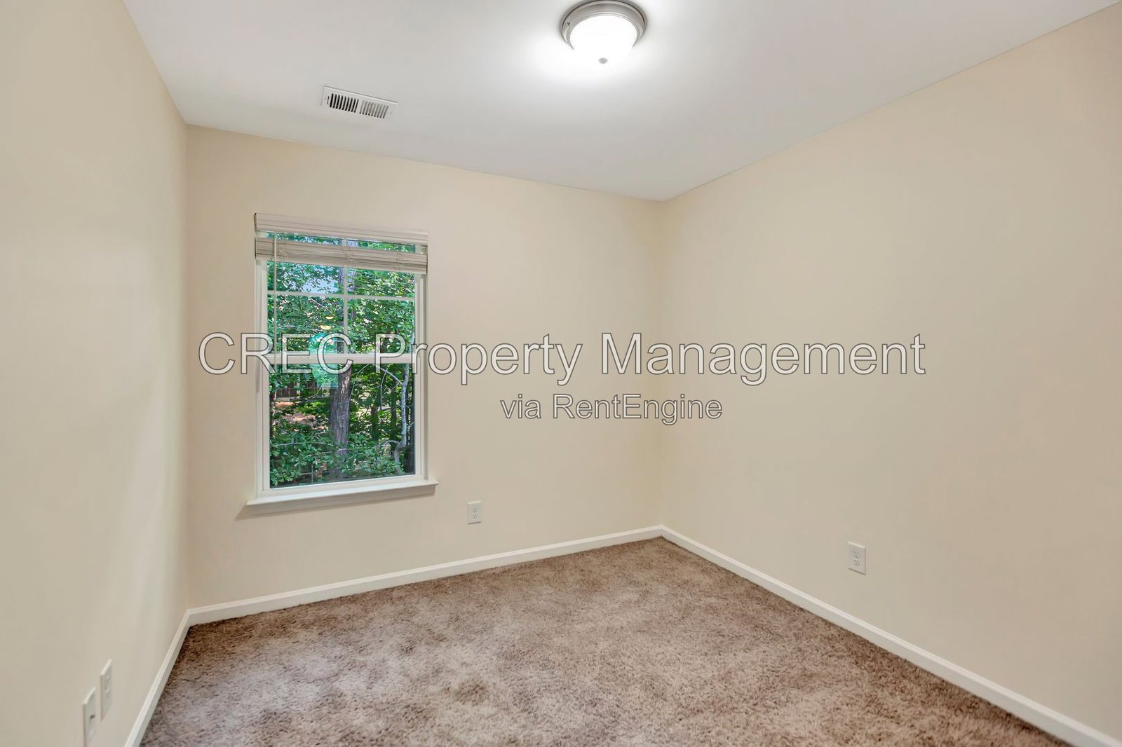 Stylish Lakeview Commons Townhome property image