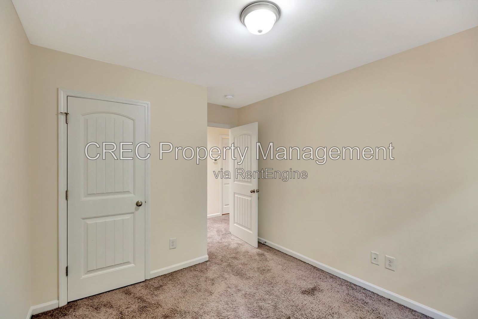 Stylish Lakeview Commons Townhome property image
