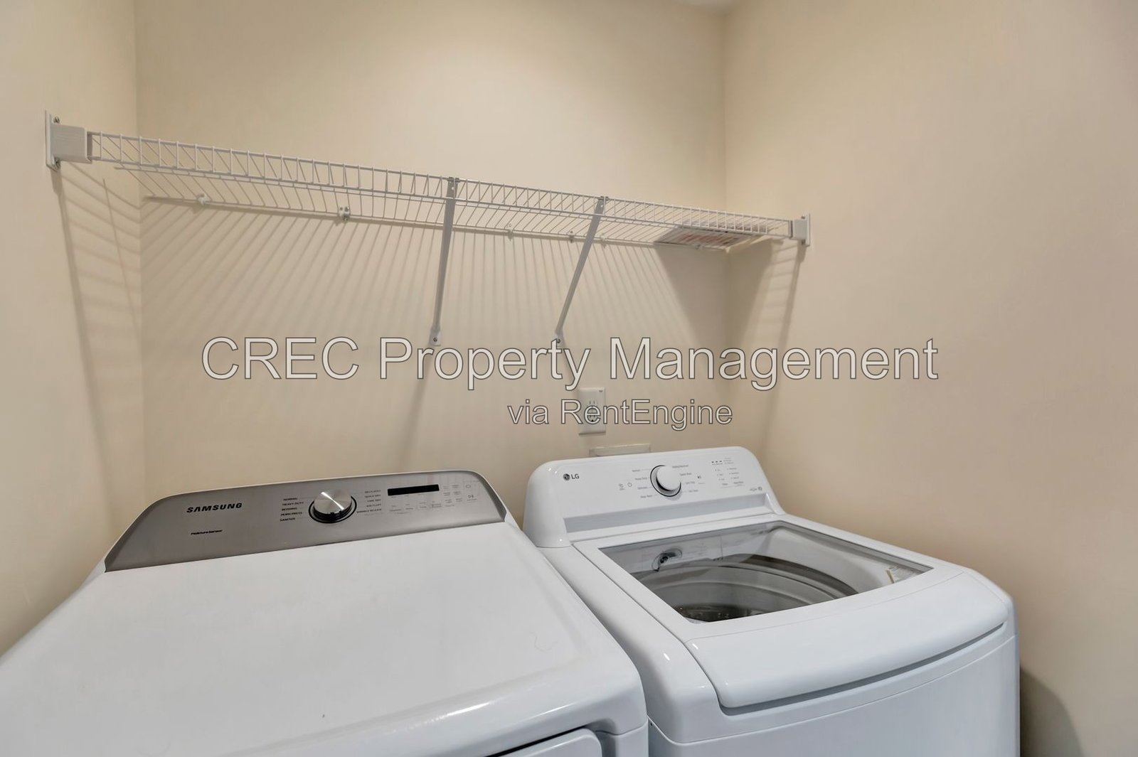Stylish Lakeview Commons Townhome property image