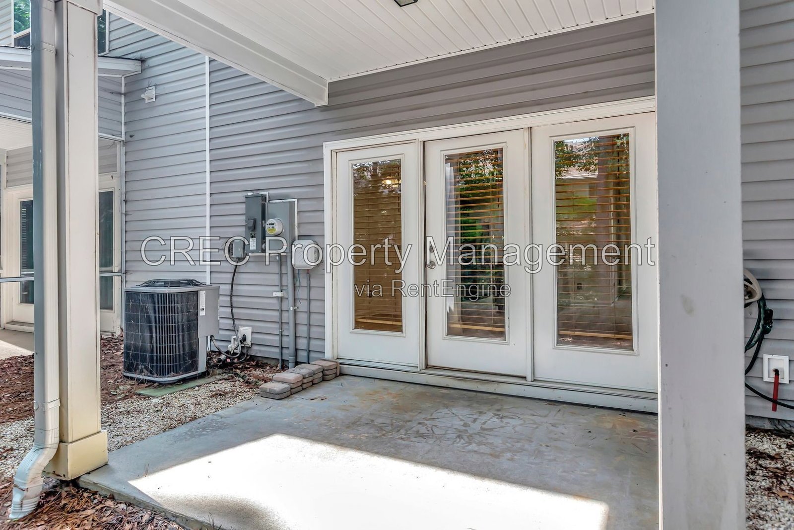 Stylish Lakeview Commons Townhome property image