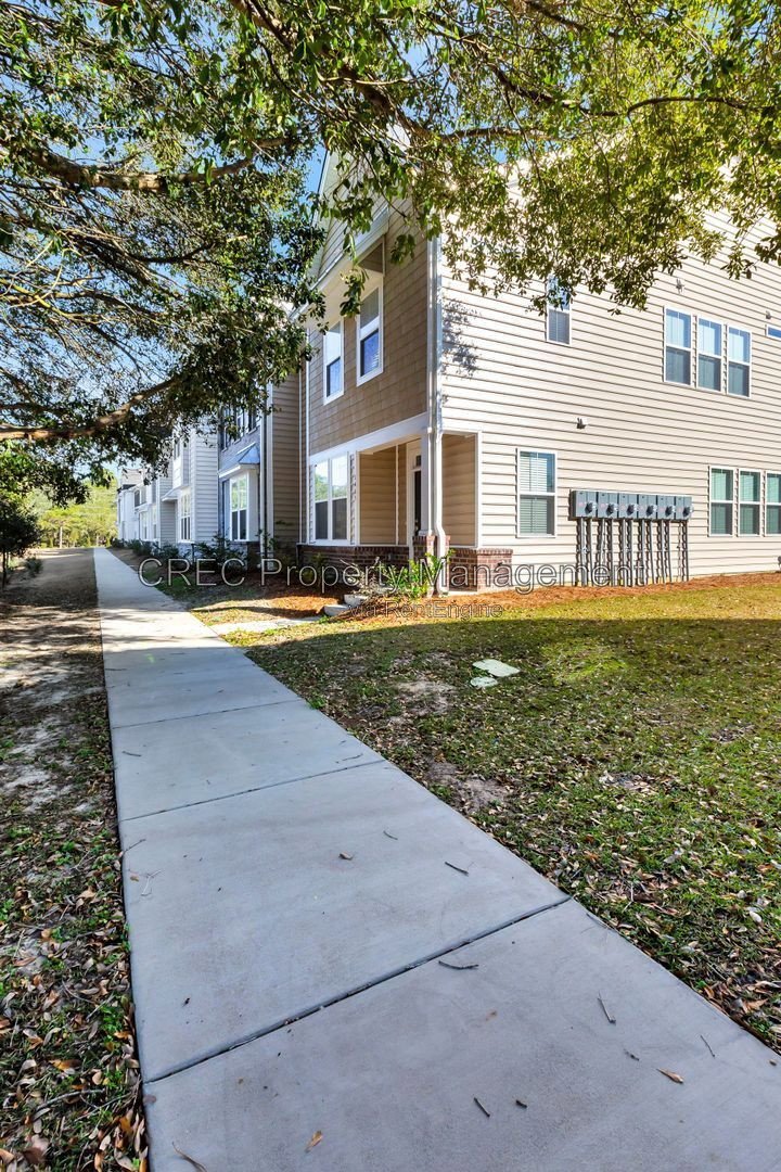 Townhome Living with Open Layout! property image