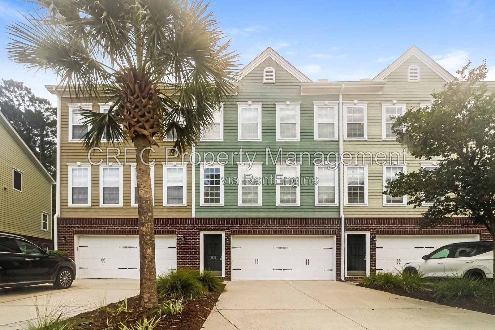Beautiful 3BR Townhome with Balcony, Pool & Tennis Access property image