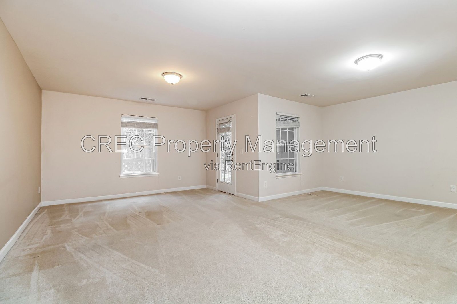 Beautiful 3BR Townhome with Balcony, Pool & Tennis Access property image