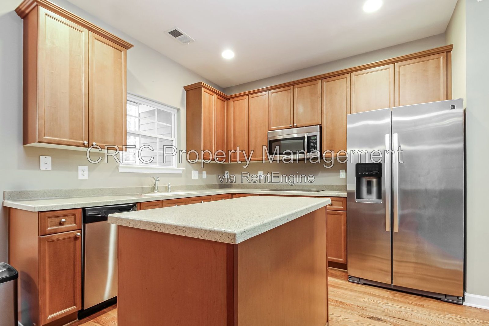 Beautiful 3BR Townhome with Balcony, Pool & Tennis Access property image