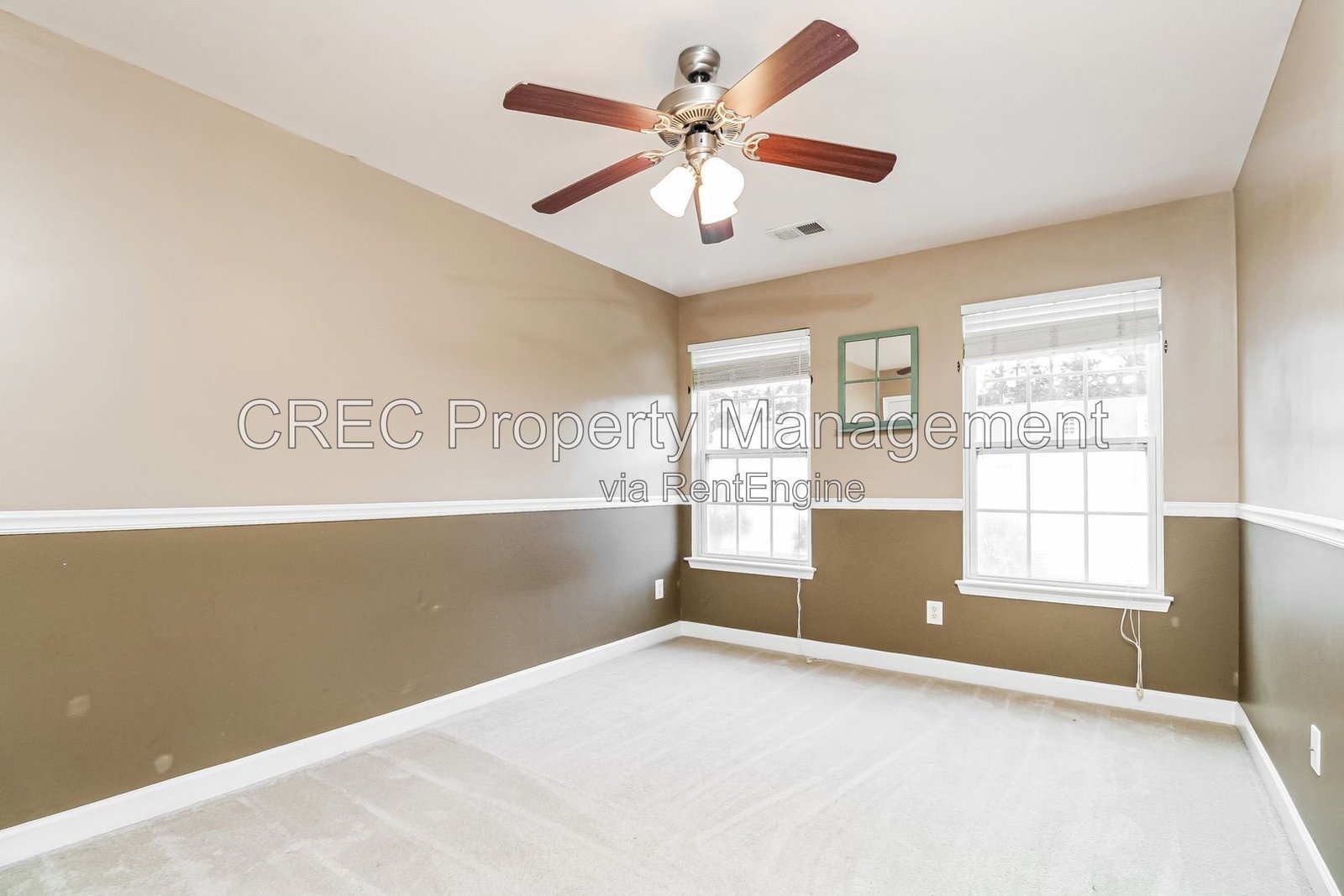 Beautiful 3BR Townhome with Balcony, Pool & Tennis Access property image