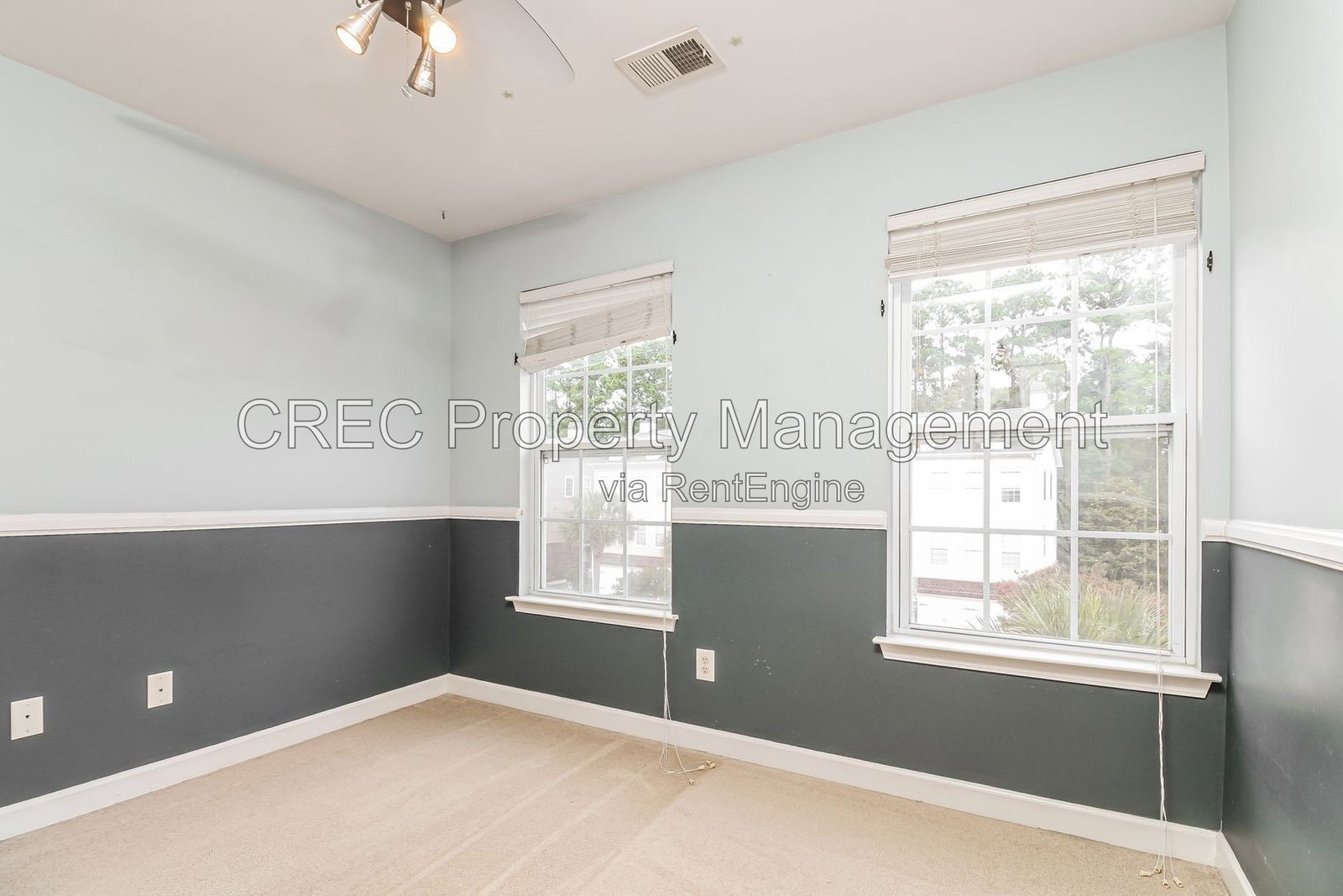 Beautiful 3BR Townhome with Balcony, Pool & Tennis Access property image