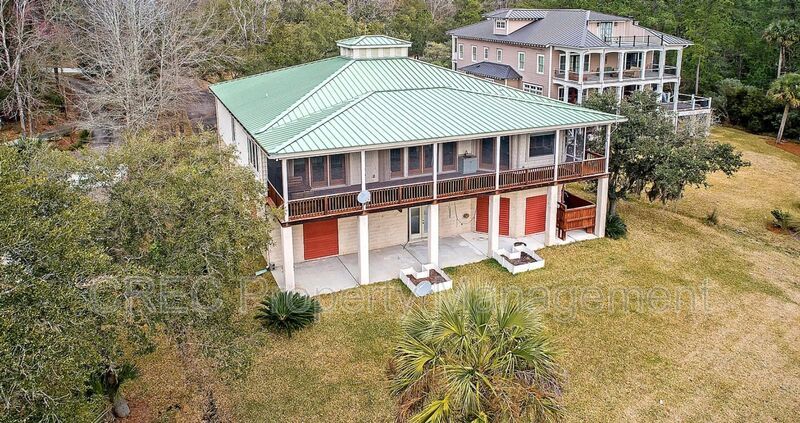 Elevated Elegance with Boat Access — A Property That Shines property image