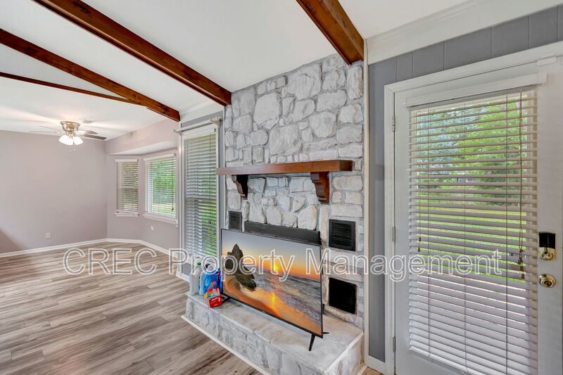 Charming Single-Story Home with Huge Backyard! property image