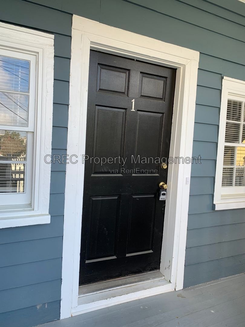 ** Coming Soon **Great Downtown Duplex Unit! property image