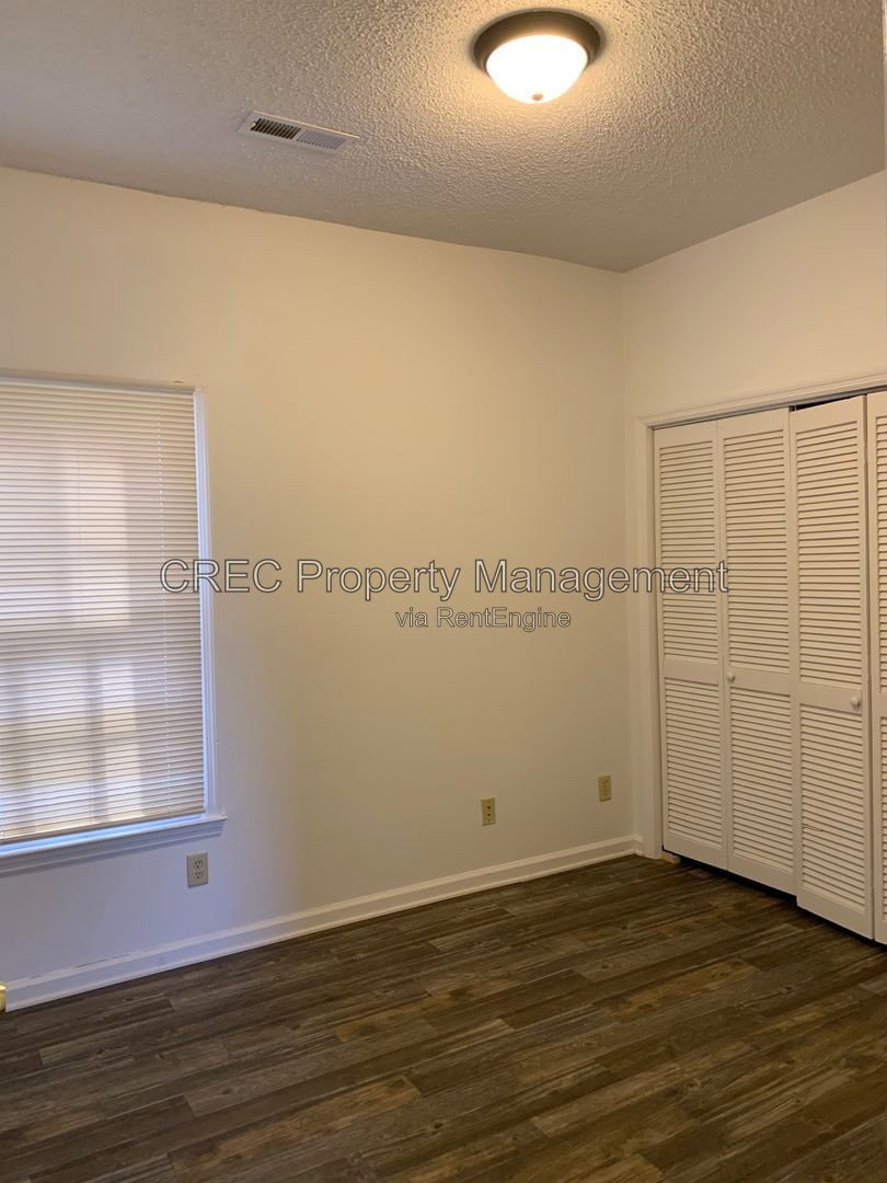 ** Coming Soon **Great Downtown Duplex Unit! property image