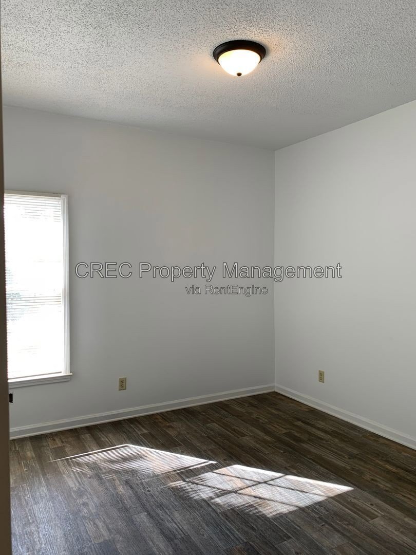 ** Coming Soon **Great Downtown Duplex Unit! property image