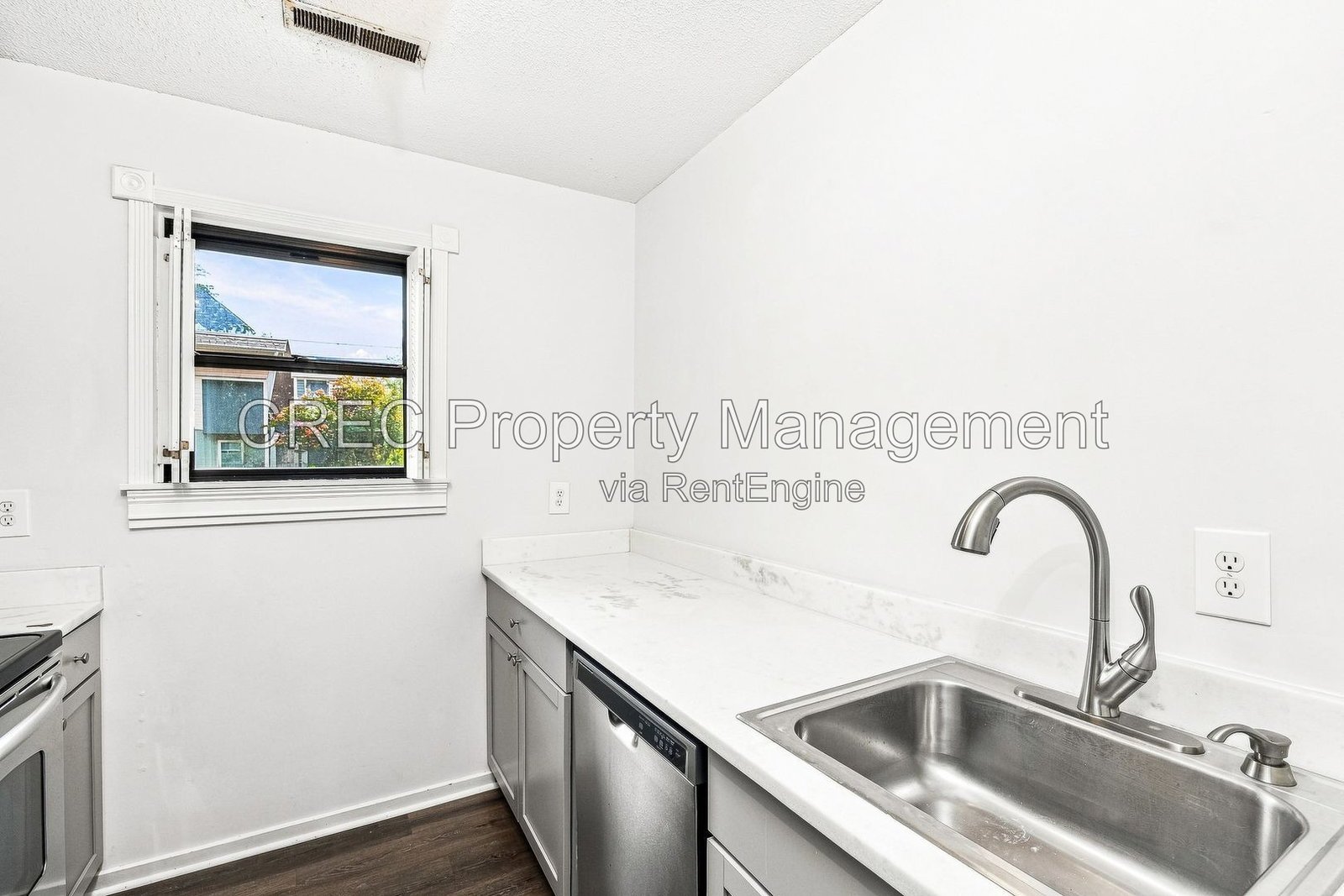 COMPLETELY RENOVATED Condo in West Ashley! property image